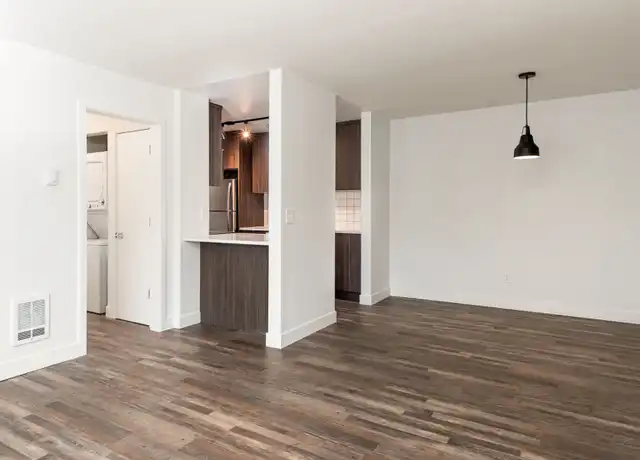 Property at 3200 E Union St Unit 203, Seattle, WA, 98122, 2 beds, 1 bath, [object Object]