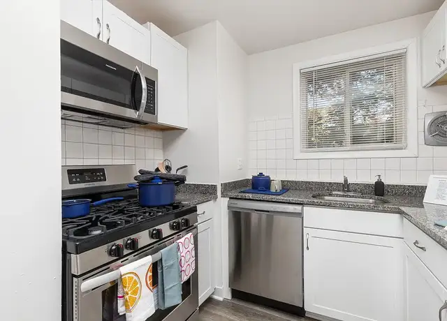 Photo of 101 N Ripley St, Alexandria, VA 22304