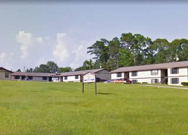 Property at 668 W Martin Luther King Blvd, Jasper, TX, 75951, 2 beds, 1 bath, [object Object]