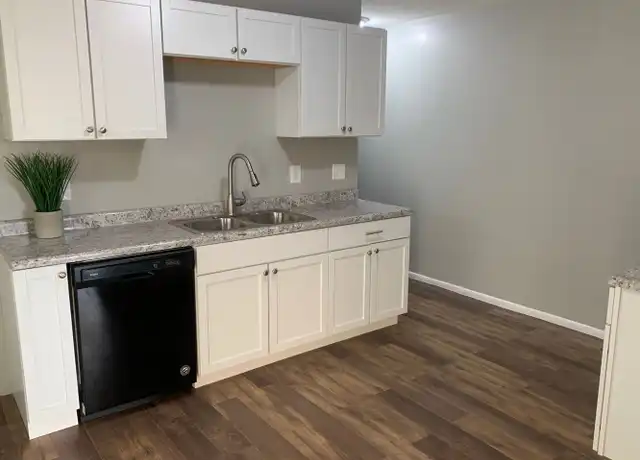 Property at 3222 Grimes Ave N, Robbinsdale, MN, 55422, 2 beds, 1 bath, [object Object]