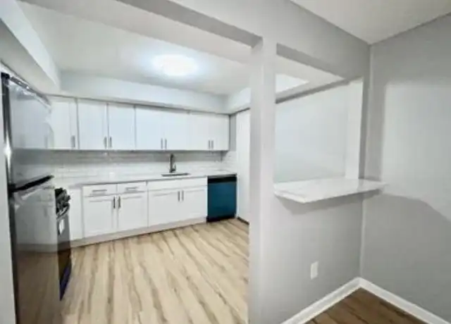 Property at 801 N Halstead St, Allentown, PA, 18109, 2 beds, 1 bath, [object Object]