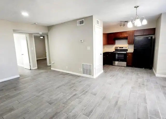 Property at 10611 Starcrest Dr, San Antonio, TX, 78217, 2 beds, 1 bath, [object Object]