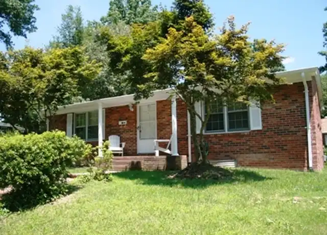 Property at 538 Broadway St, Hendersonville, NC, 28739, 2 beds, 1 bath, [object Object]