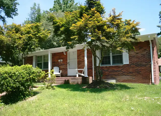 Property at 538 Broadway St, Hendersonville, NC, 28739, 2 beds, 1 bath, [object Object]