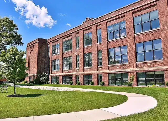 Property at 22111 Woodward Ave, Ferndale, MI, 48220, 1 bed, 1 bath, [object Object]