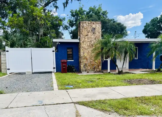 Property at 1319 E Laura St, Plant City, FL, 33563, 2 beds, 2 baths, [object Object]