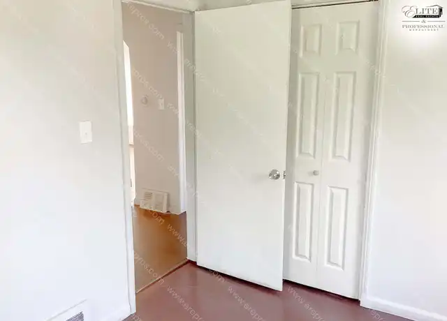 Property at 16828 W Chicago St, Detroit, MI, 48228, 3 beds, 1 bath, [object Object]