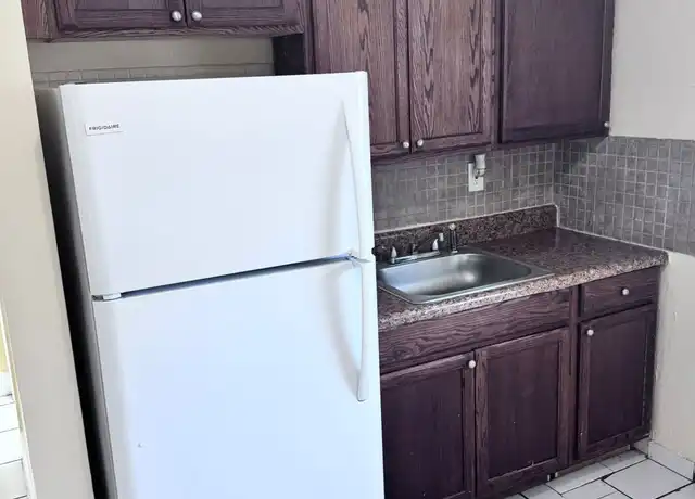 Property at 13695 NE 3rd Ct Unit C01, North Miami, FL, 33161, 1 bed, 1 bath, [object Object]