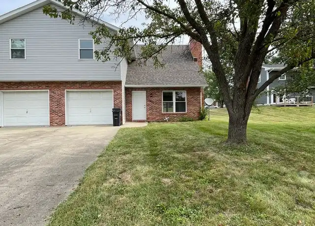 Property at 1911 Greenleaves Ct, Columbia, MO, 65201, 3 beds, 2.5 baths, [object Object]