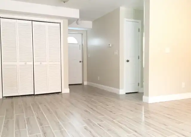 Property at 280 S 20th St Unit 1, Newark, NJ, 07103, 3 beds, 1 bath, [object Object]