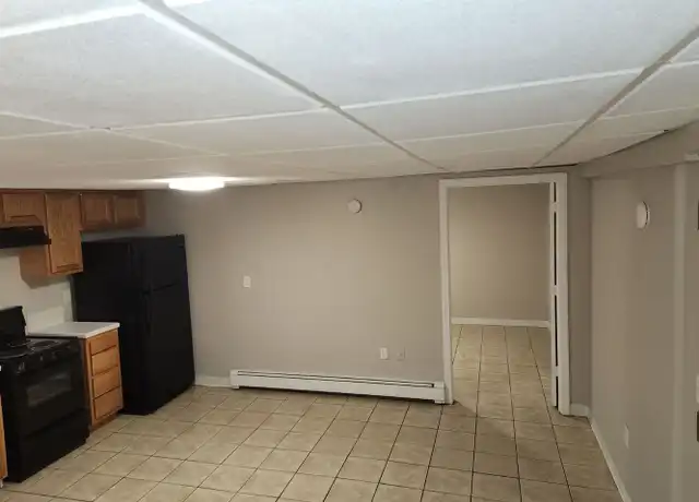 Property at 23 Ward Pl, Hartford, CT, 06106, 1 bed, 1 bath, [object Object]