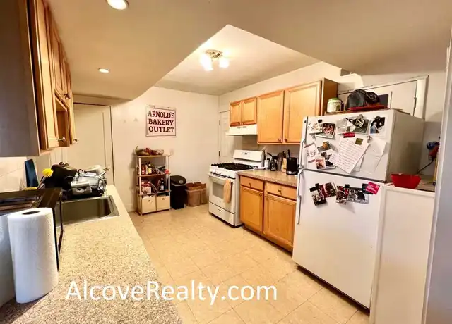 Property at 223 Summer St Unit 3, Somerville, MA, 02143, 3 beds, 1 bath, [object Object]