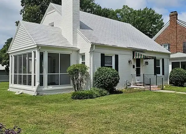 Property at 1662 Monticello St, Petersburg, VA, 23805, 4 beds, 2 baths, [object Object]