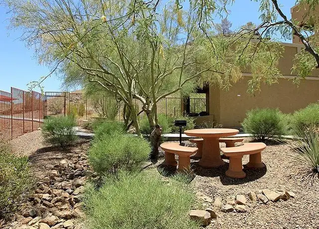 Photo of 730 W Vogel Ave, Phoenix, AZ 85021