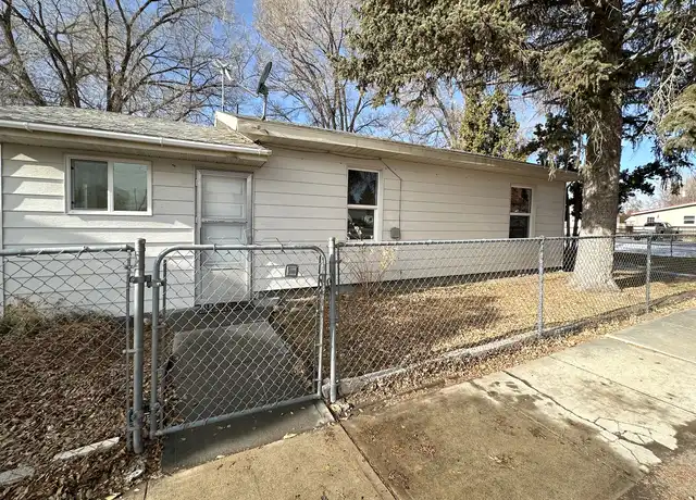 Property at 123 J St, Rupert, ID, 83350, 2 beds, 1 bath, [object Object]