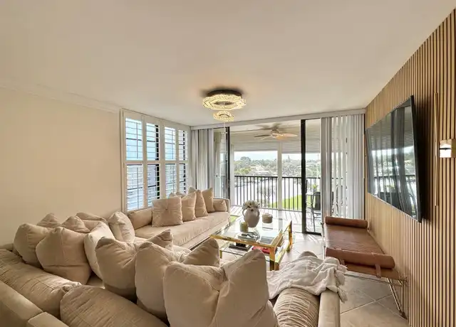Property at 8 Royal Palm Way #501, Boca Raton, FL, 33432, 2 beds, 2 baths, [object Object]