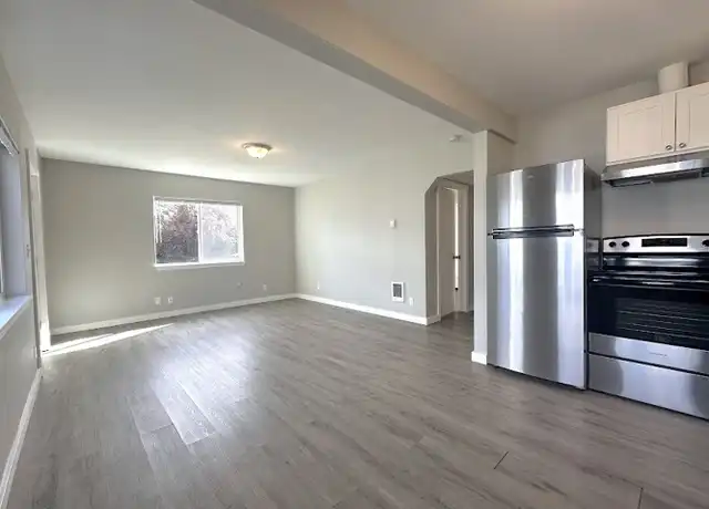 Property at 4849 S Yakima Ave Unit 3, Tacoma, WA, 98408, 2 beds, 1 bath, [object Object]