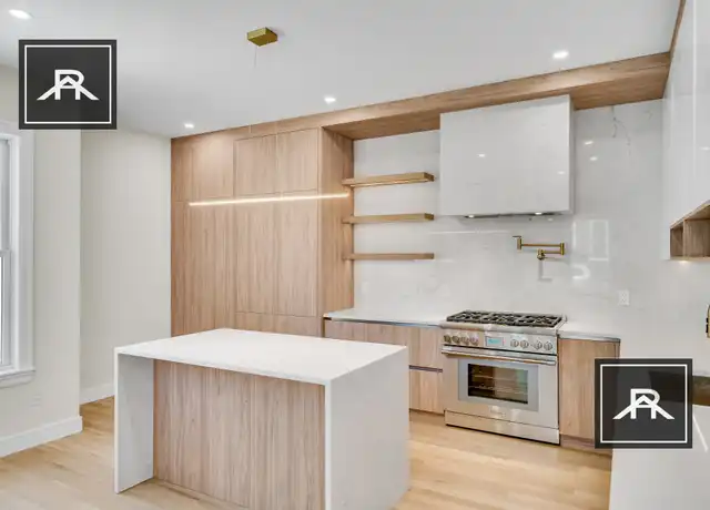 Property at 75 Thorndike St Unit 1, Brookline, MA, 02446, 4 beds, 4.5 baths, [object Object]