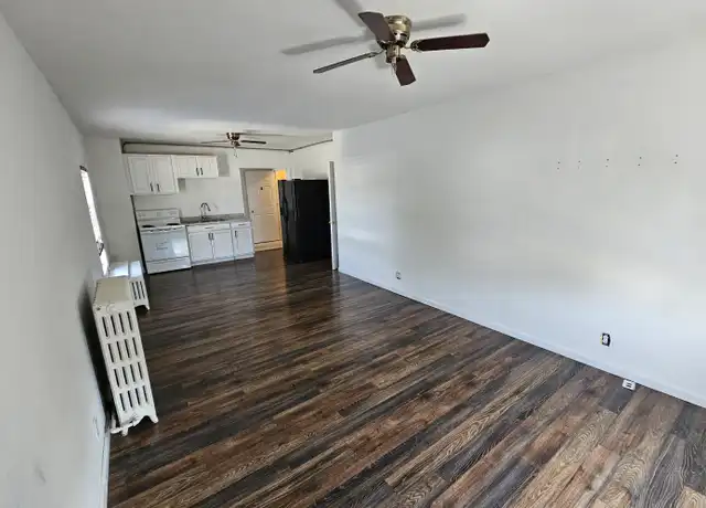 Property at 810 E 8th St Unit B, Anderson, IN, 46012, 0 beds, 1 bath, [object Object]