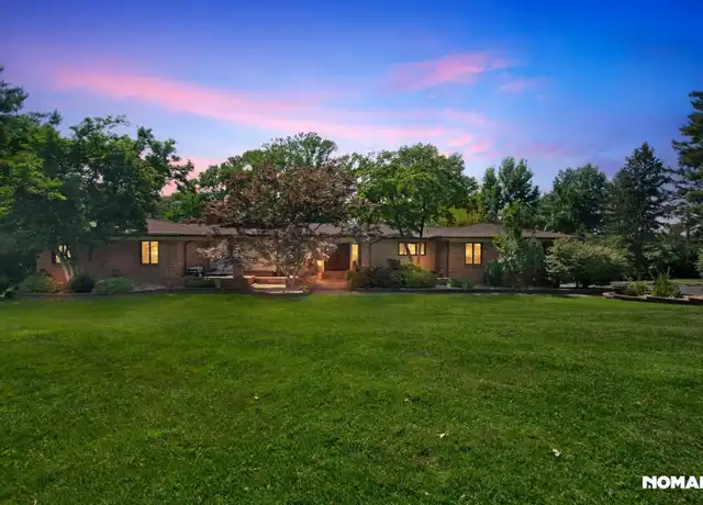 Property at 139 Ladue Oaks Dr, Creve Coeur, MO, 63141, 2 beds, 2 baths, [object Object]