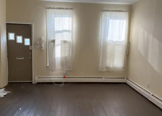 Property at 102 S 2nd Ave, Reading, PA, 19611, 3 beds, 2 baths, [object Object]