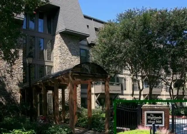 Property at 1217 S Highland Bluff Dr E #217, Atlanta, GA, 30339, 2 beds, 2 baths, [object Object]