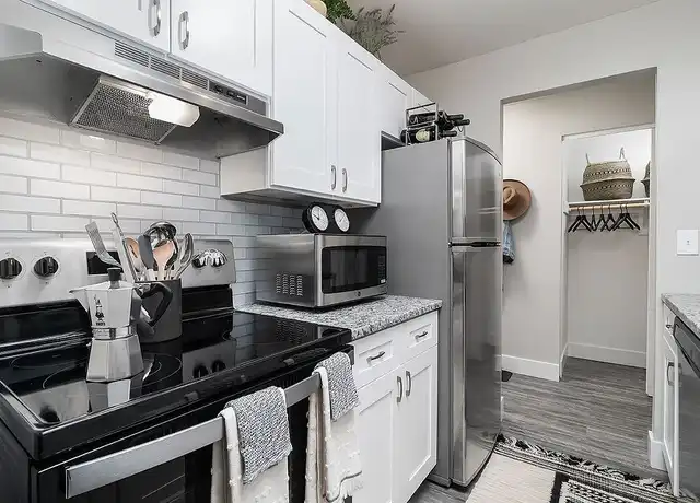 Property at The Heights - 717 Martin Luther King Dr W, Cincinnati, OH, 45220, 0-1 beds, 1 bath, [object Object]
