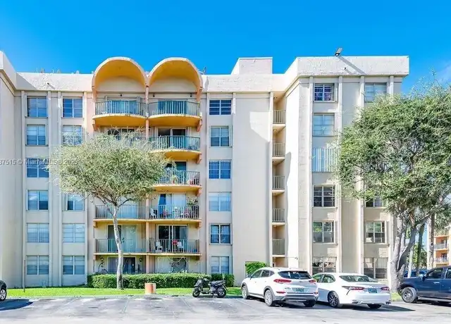 Property at 9350 Fontainebleau Blvd #307, Miami, FL, 33172, 2 beds, 2 baths, [object Object]