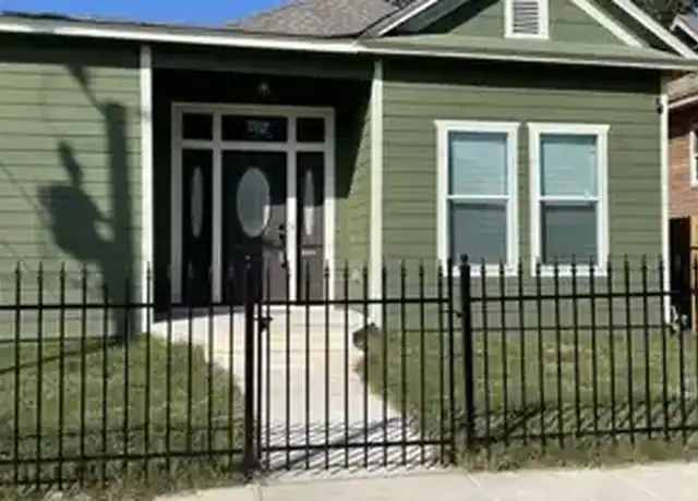 Property at 309 Spruce St, San Antonio, TX, 78203, 2 beds, 2 baths, [object Object]