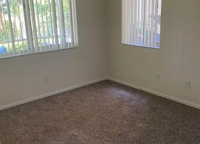 Property at 4025 W McNab Rd Unit E-104, Pompano Beach, FL, 33069, 2 beds, 1 bath, [object Object]