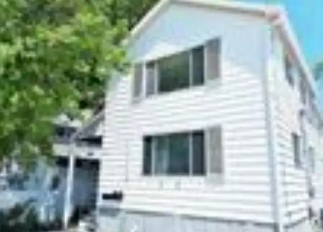 Property at 614 N Johnson St, Bay City, MI, 48708, 2 beds, 1 bath, [object Object]