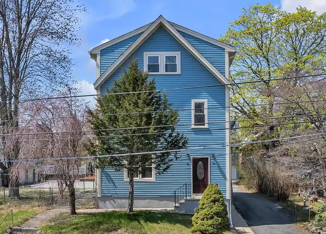 Property at 32 Summer St Unit 3rd, Woonsocket, RI, 02895, 2 beds, 1 bath, [object Object]