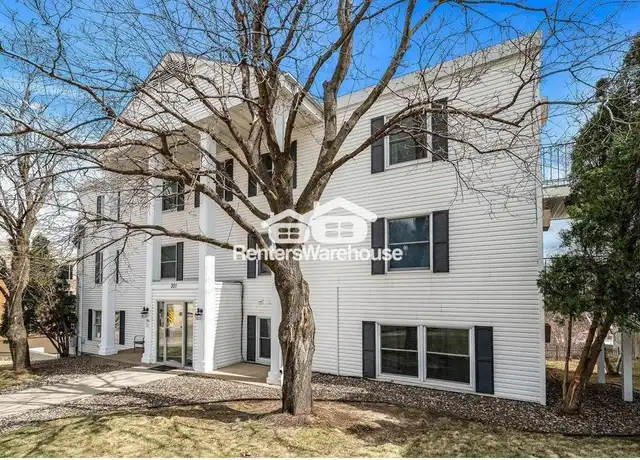 Property at 301 3rd St S #104, Stillwater, MN, 55082, 1 bed, 1 bath, [object Object]