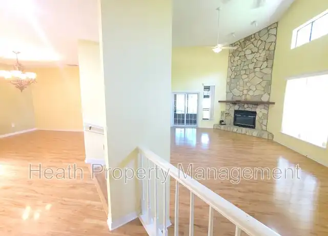 Property at 11609 Parkview Ln, Seminole, FL, 33772, 2 beds, 2 baths, [object Object]
