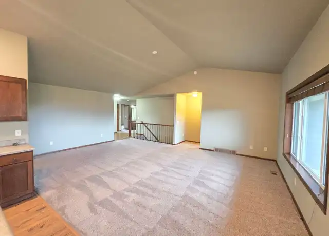Property at 3208 E 3rd St Unit 3208, Sioux Falls, SD, 57103, 3 beds, 2 baths, [object Object]