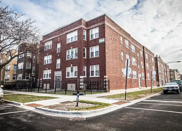 Property at 1101 N LeClaire Ave, Chicago, IL, 60651, 2 beds, 1 bath, [object Object]