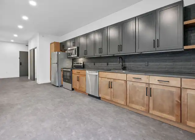 Property at 424 N 3rd St Unit 401, Burlington, IA, 52601, 1 bed, 1 bath, [object Object]