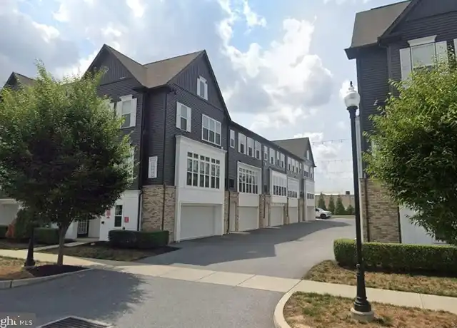 Property at 318 Mayer Pl, Lancaster, PA, 17601, 2 beds, 2.5 baths, [object Object]