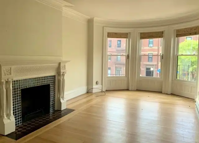 Property at 220 Newbury St Unit 5, Boston, MA, 02116, 1 bed, 1 bath, [object Object]