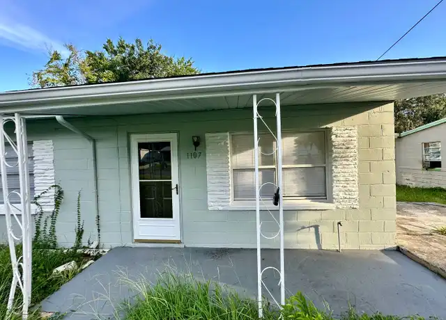 Property at 1107 E Main St, Leesburg, FL, 34748, 3 beds, 1 bath, [object Object]