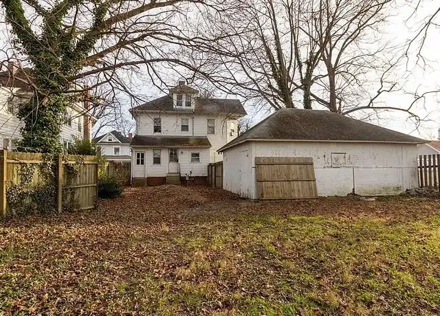 Property at 304 4th St, Seaford, DE, 19973, 5 beds, 2 baths, [object Object]