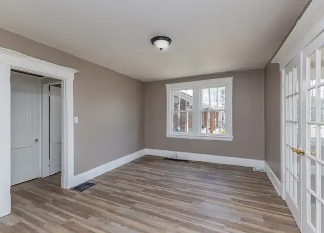 Property at 1810 Williams Ave Unit 2, Cincinnati, OH, 45212, 2 beds, 1 bath, [object Object]