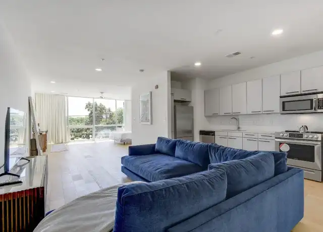 Property at 2906 S 1st St #206, Austin, TX, 78704, 0 beds, 1 bath, [object Object]