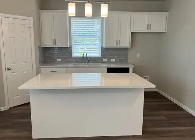 Property at 212 Wayside Ct, Bedford, TX, 76021, 3 beds, 2.5 baths, [object Object]