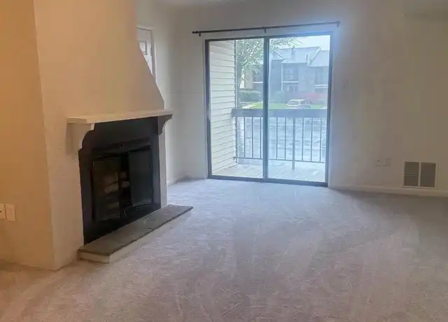 Property at 74 Lancaster Est, Mount Joy, PA, 17552, 1 bed, 1 bath, [object Object]