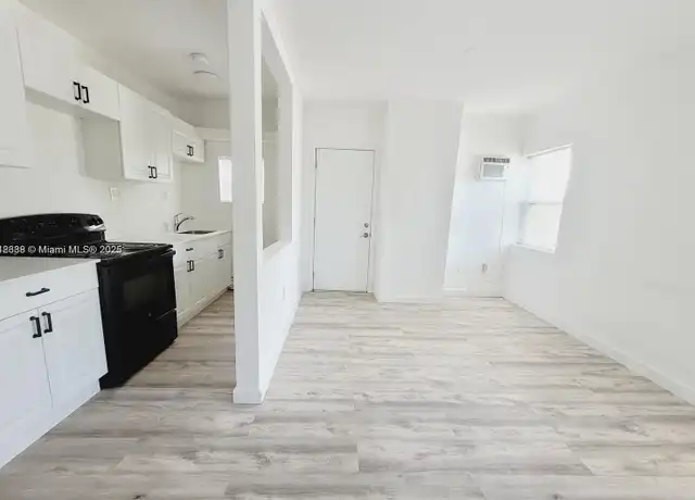 Property at 1922 NW 1st St #2, Miami, FL, 33125, 1 bed, 1 bath, [object Object]