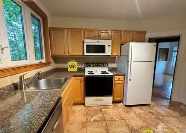 Property at 111 Russett Rd, West Roxbury, MA, 02132, 2 beds, 1 bath, [object Object]