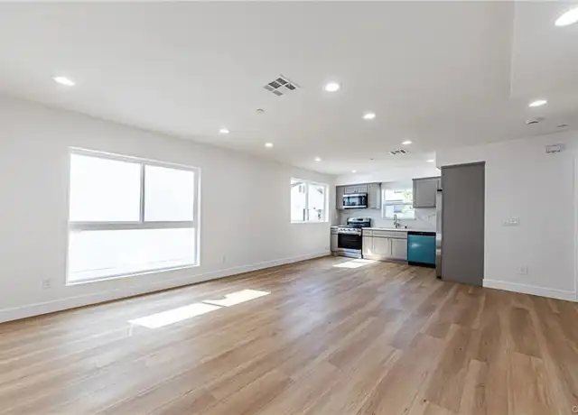 Property at 2055 S Garth Ave Unit 2055, Los Angeles, CA, 90034, 4 beds, 3.5 baths, [object Object]