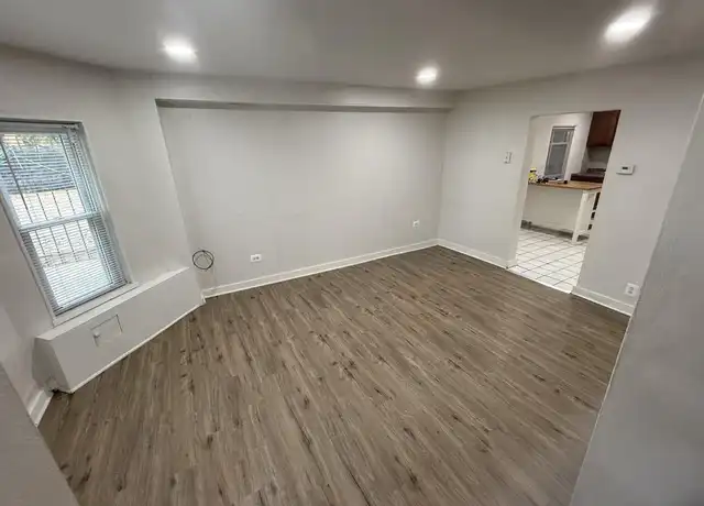 Property at 3330 N Drake Ave Unit G, Chicago, IL, 60618, 2 beds, 1 bath, [object Object]