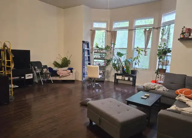 Property at 1304 Walnut St Unit 2, Philadelphia, PA, 19107, 4 beds, 2 baths, [object Object]